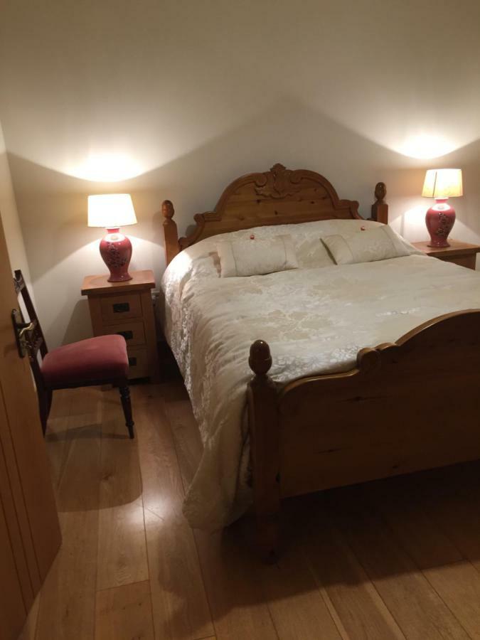 Hotel Flushing Meadows Crossmolina Zewnętrze zdjęcie